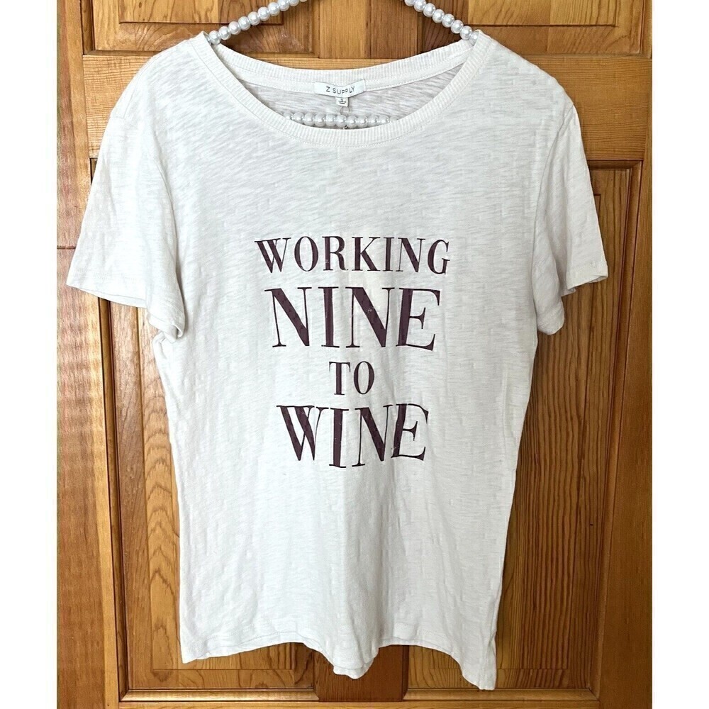 Working Nine To Wine Womens T-Shirt Size S Graphic Whisper Weight Sheer Mom